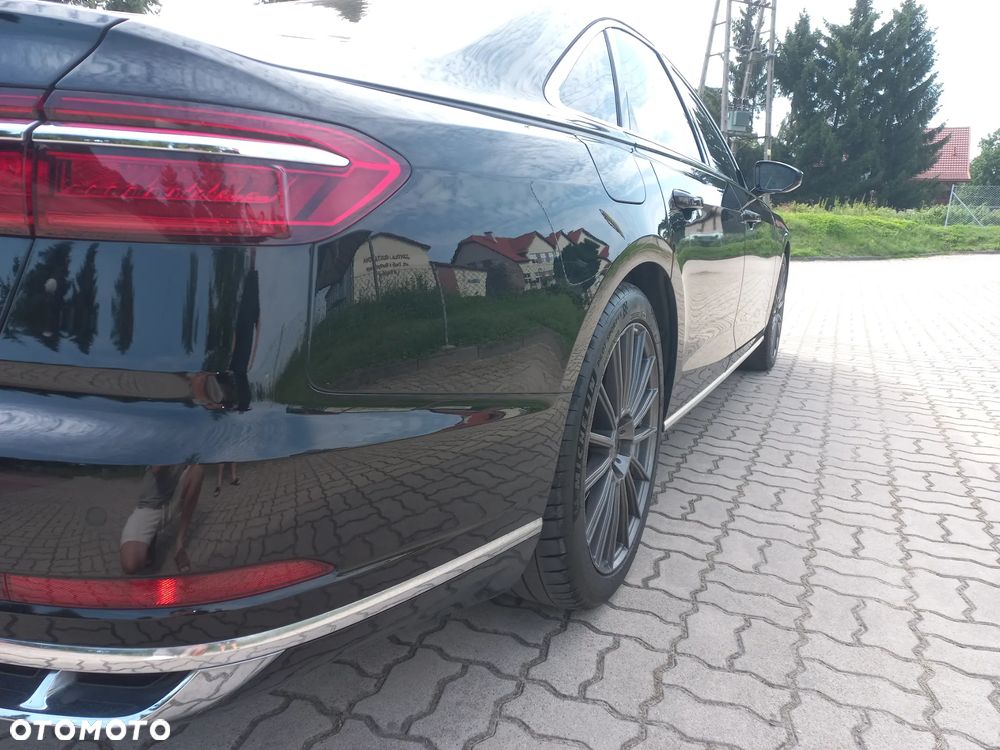 Audi A8 - 5