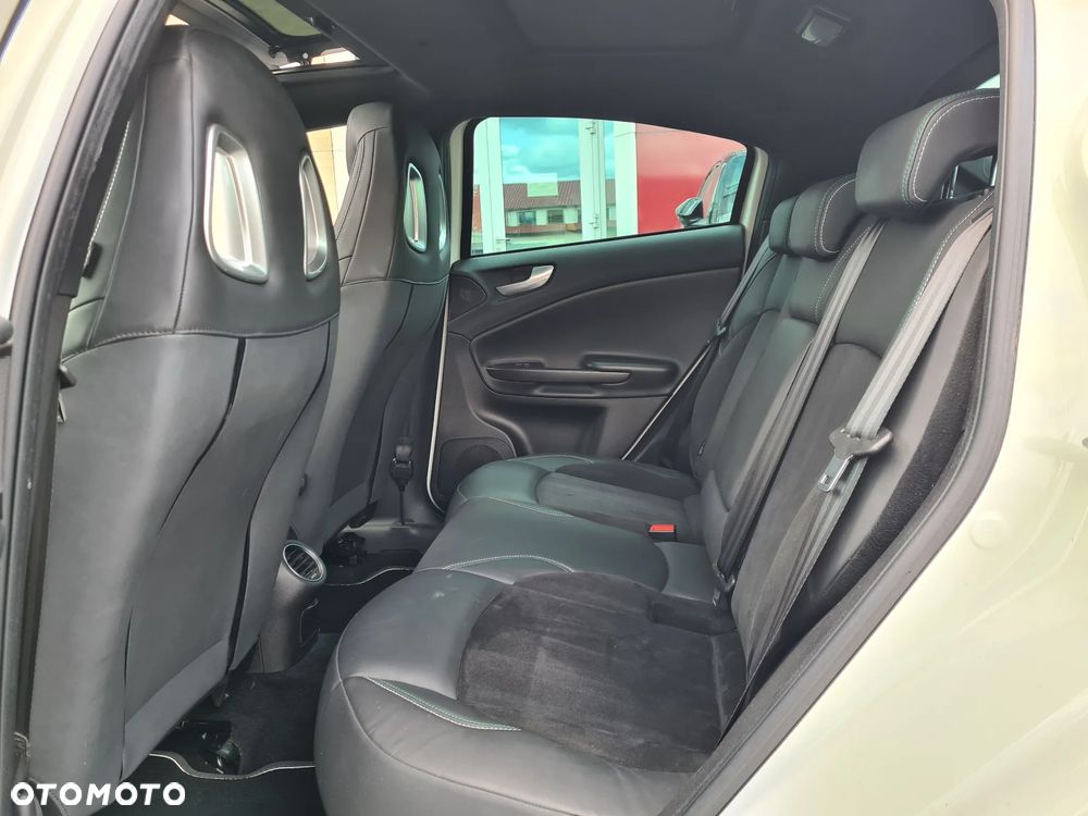 Alfa Romeo Giulietta 1750 TBi QV TCT - 15