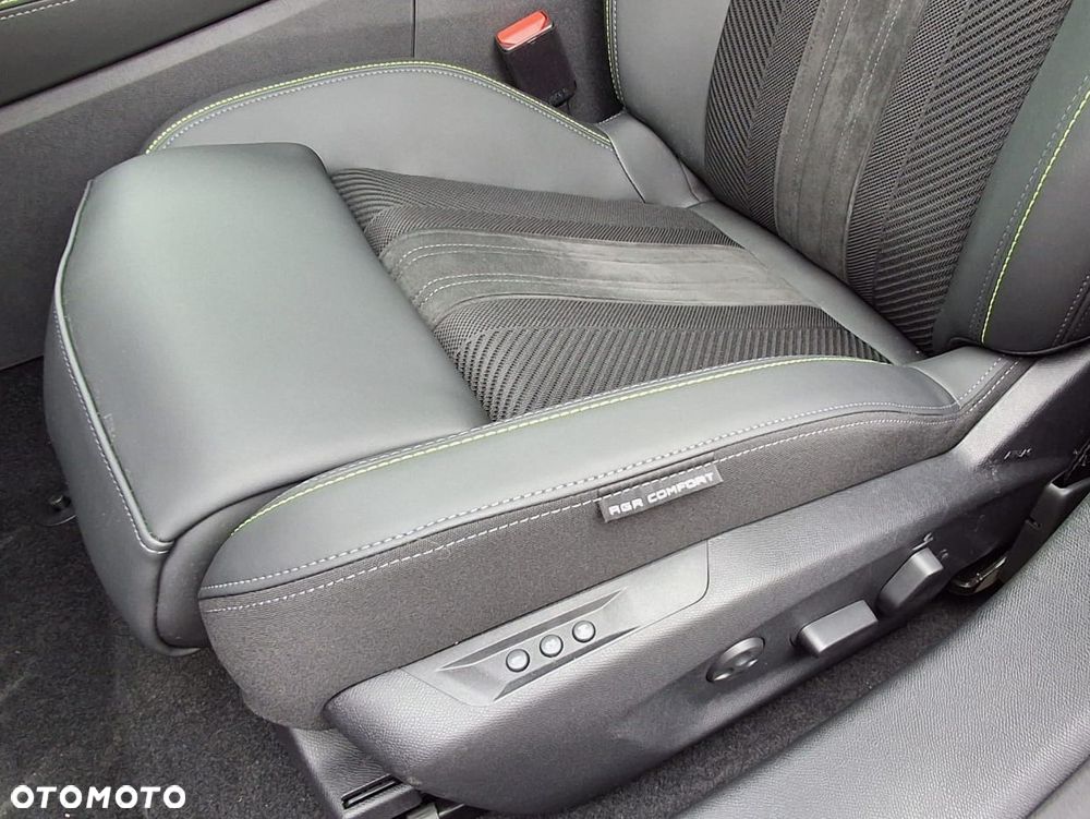 Peugeot 408 1.2 PureTech mHEV GT S&S e-DCS6 - 11