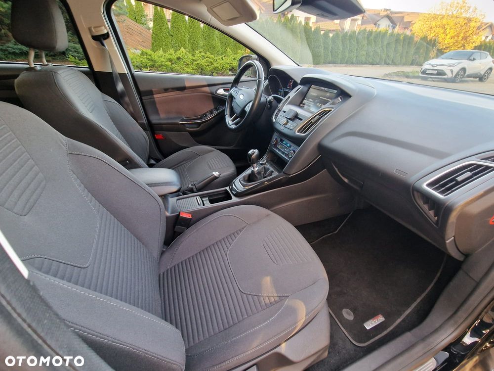 Ford Focus 2.0 TDCi Titanium ASS - 16