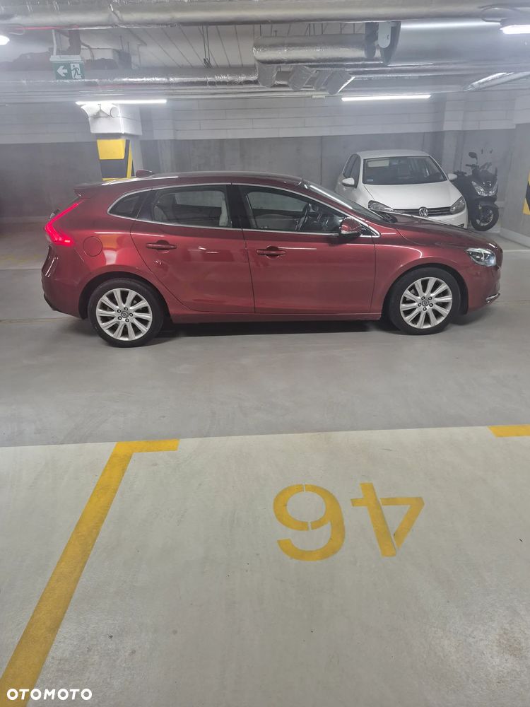 Volvo V40 D3 Summum - 6