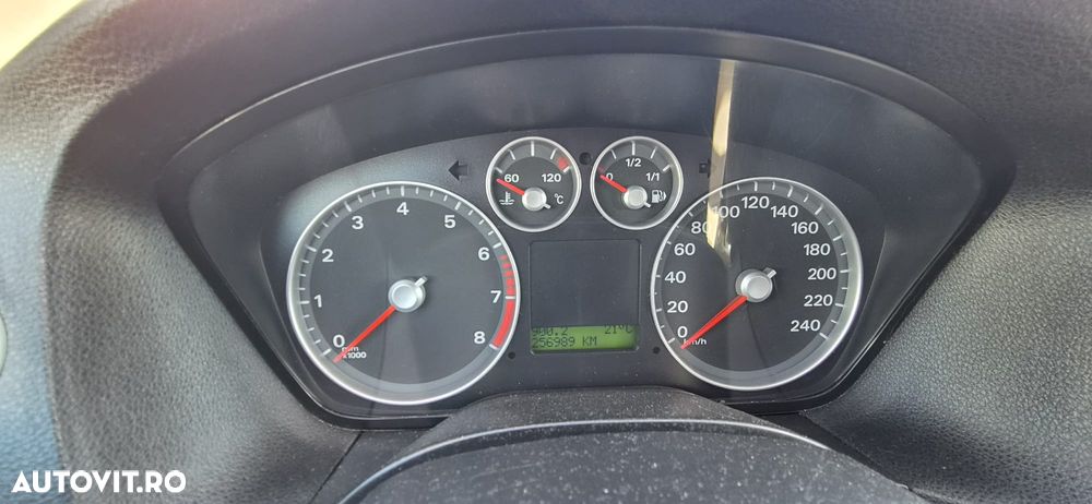 Ford Focus - 6