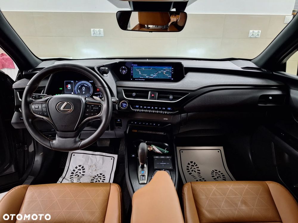 Lexus UX 300e Executive Line - 25