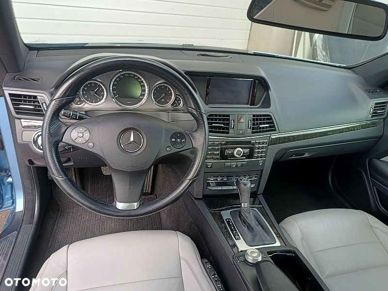 Mercedes-Benz Klasa E - 24