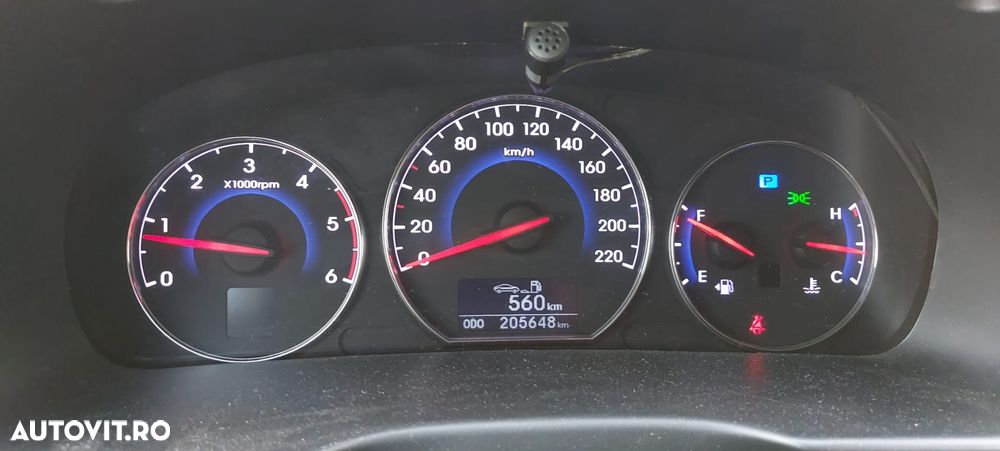 Hyundai Santa Fe 2.2 DSL 4WD Aut. Premium - 4