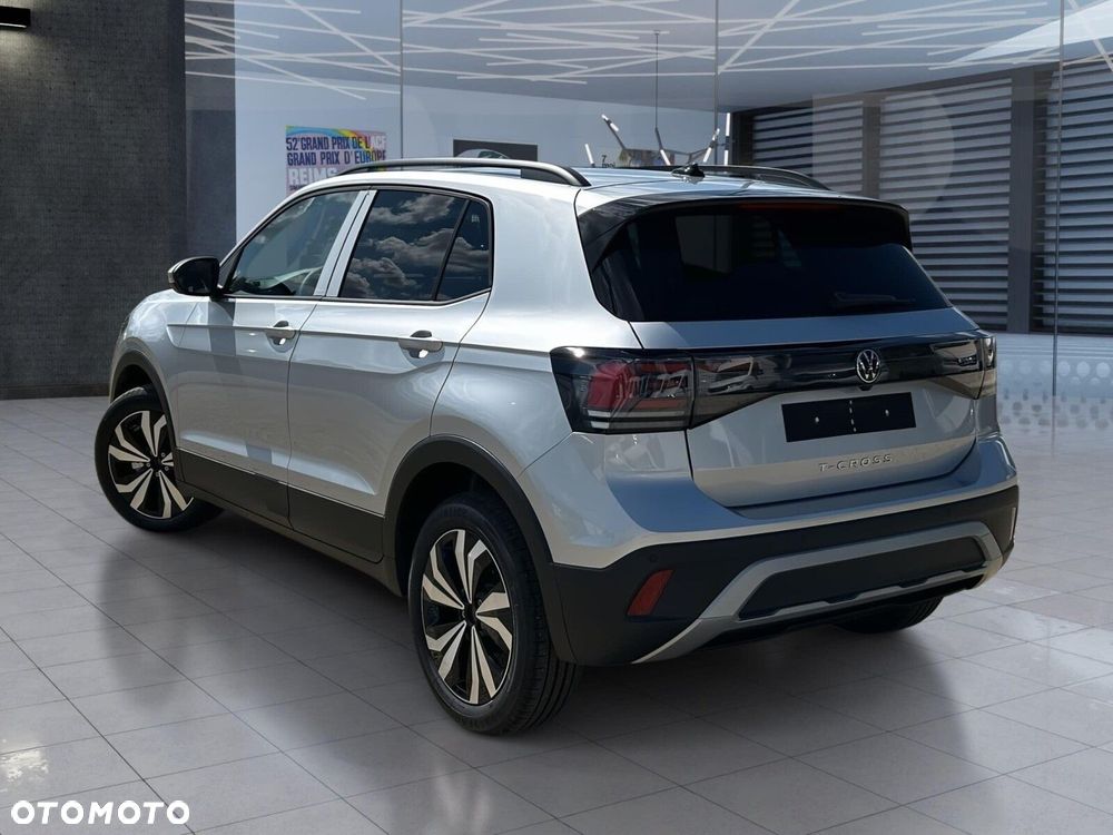 Volkswagen T-Cross - 13
