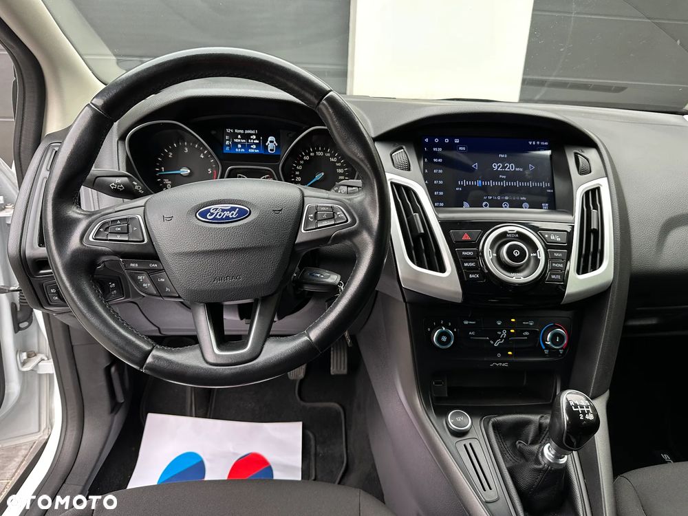 Ford Focus - 24
