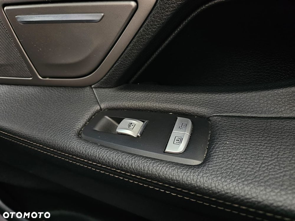 BMW Seria 7 740Li - 17