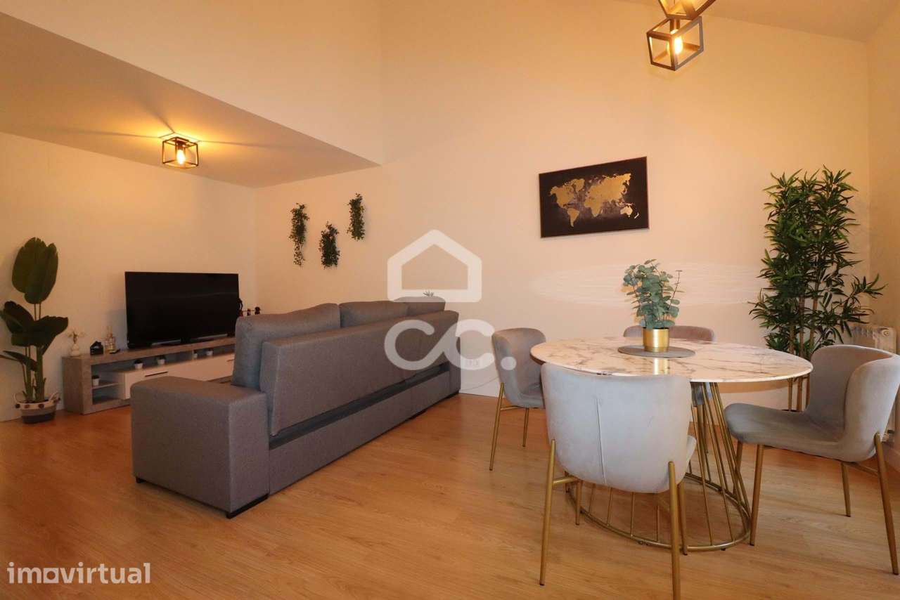Apartamento T2 totalmente mobilado e equipado no Coração de Coimbra - Grande imagem: 3/15