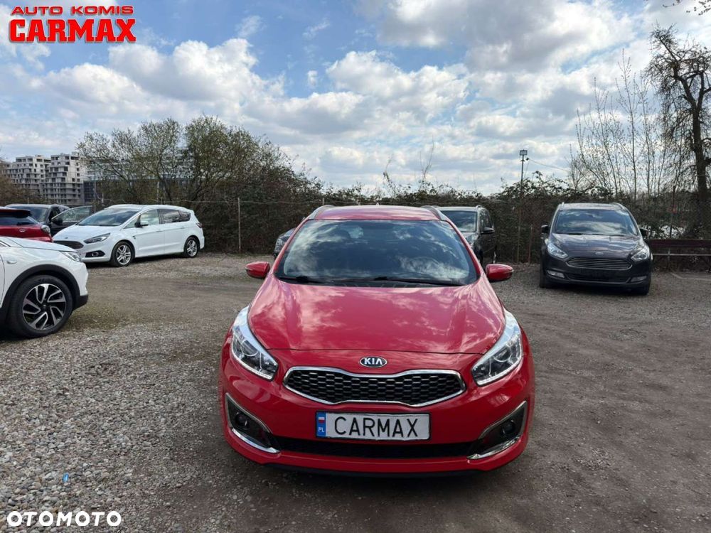 Kia Ceed - 10
