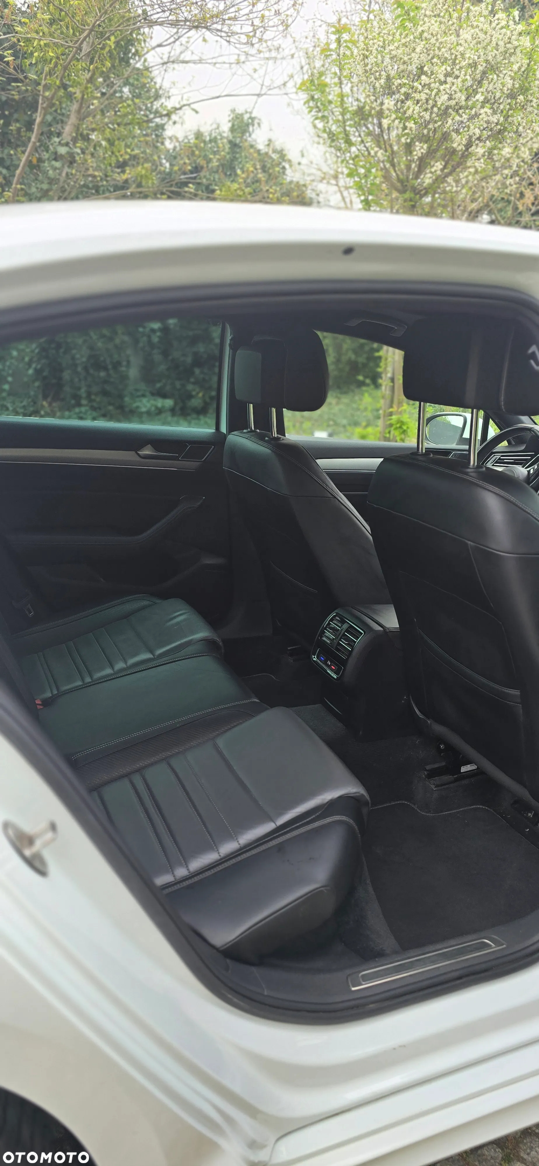Volkswagen Passat - 6