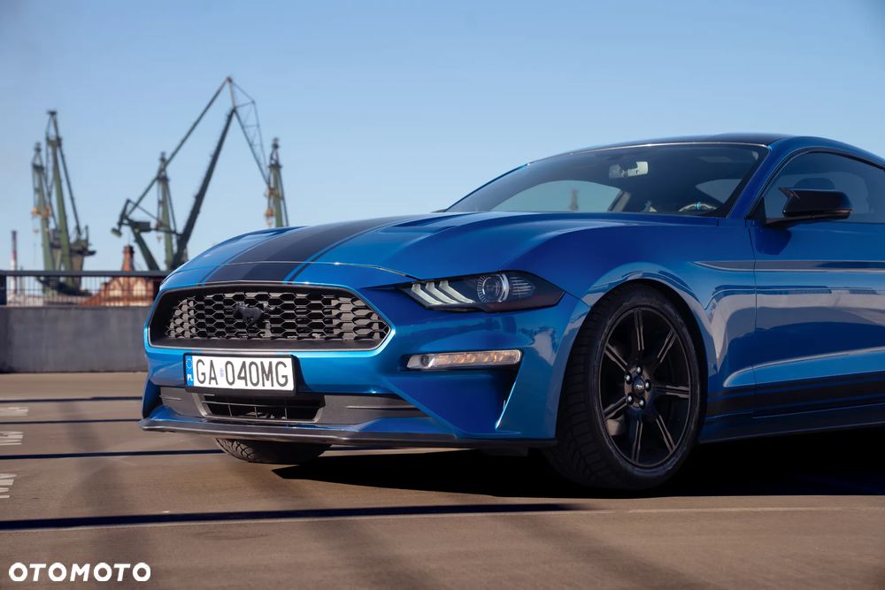 Ford Mustang - 9