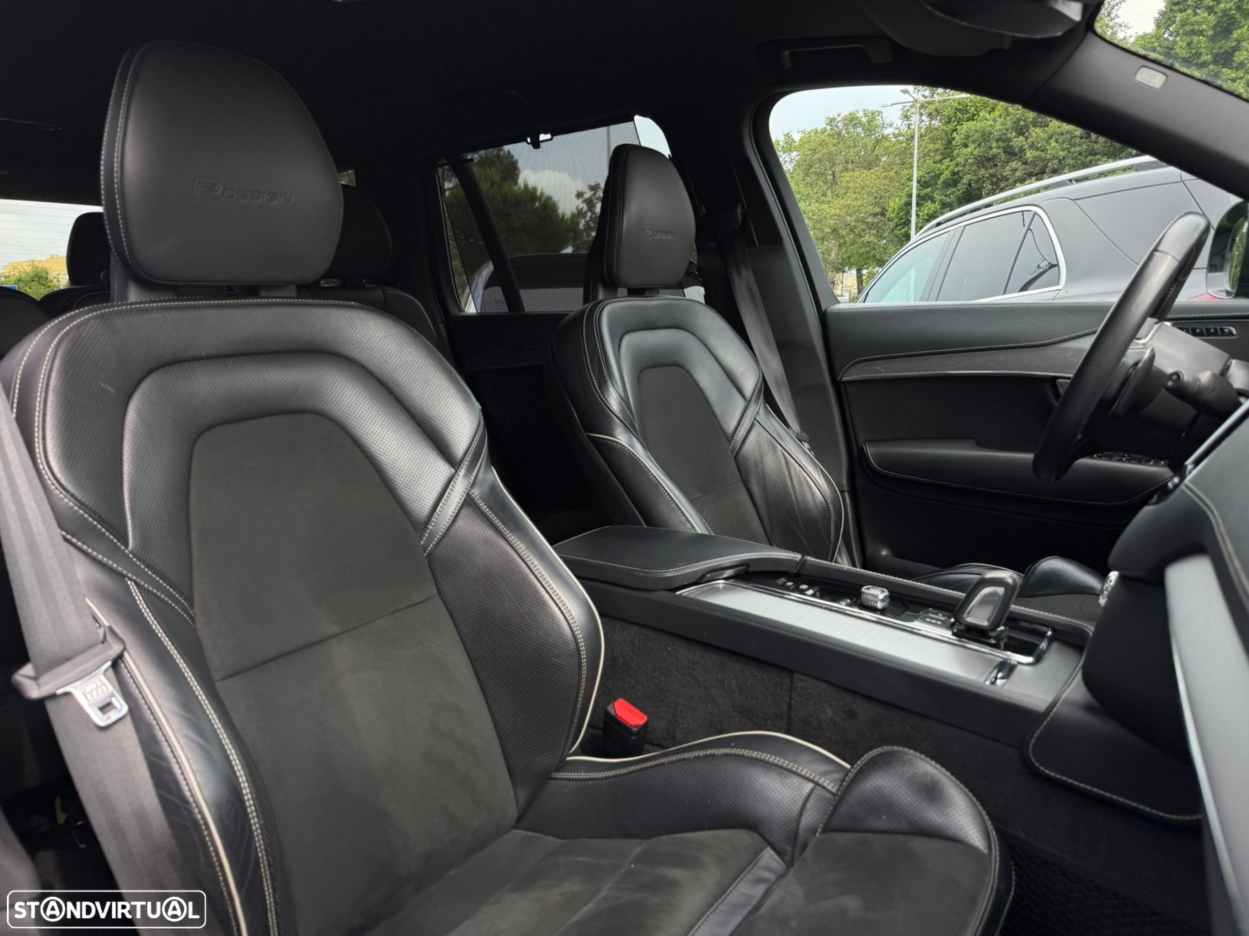 Volvo XC 90 2.0 T8 PHEV R-Design AWD - 22