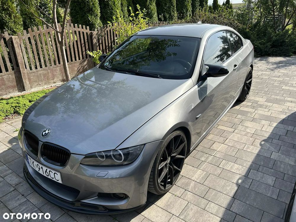 BMW Seria 3 330d Coupe - 4