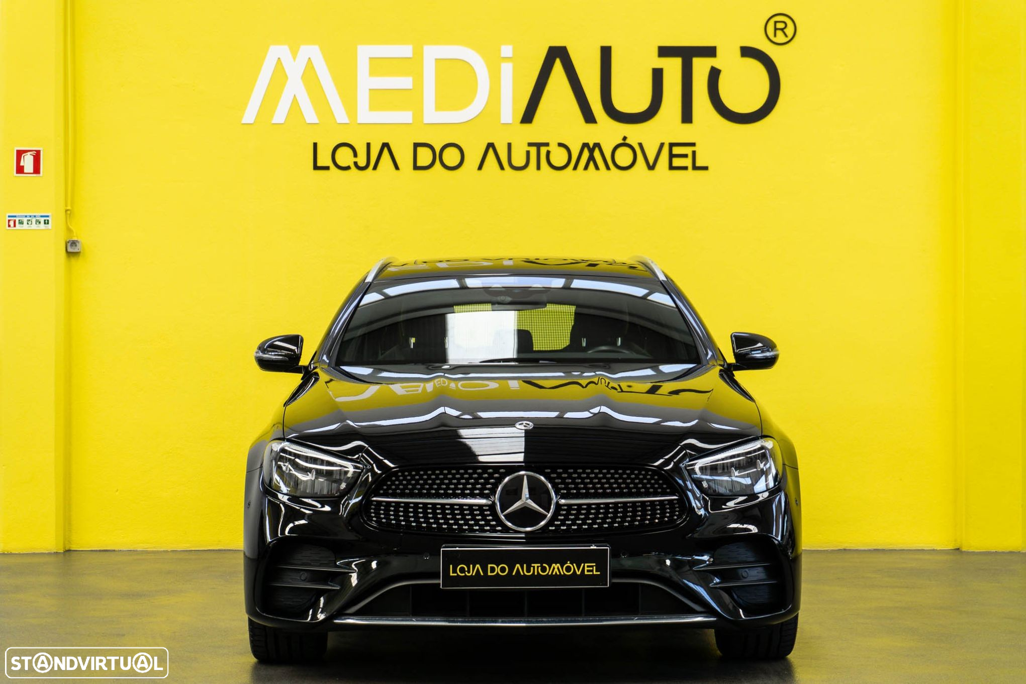 Mercedes-Benz E 300 de AMG Line - 4