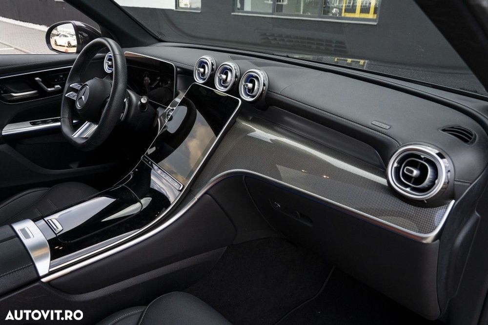 Mercedes-Benz GLC - 12