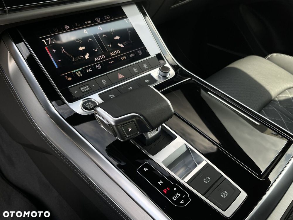 Audi Q8 - 30