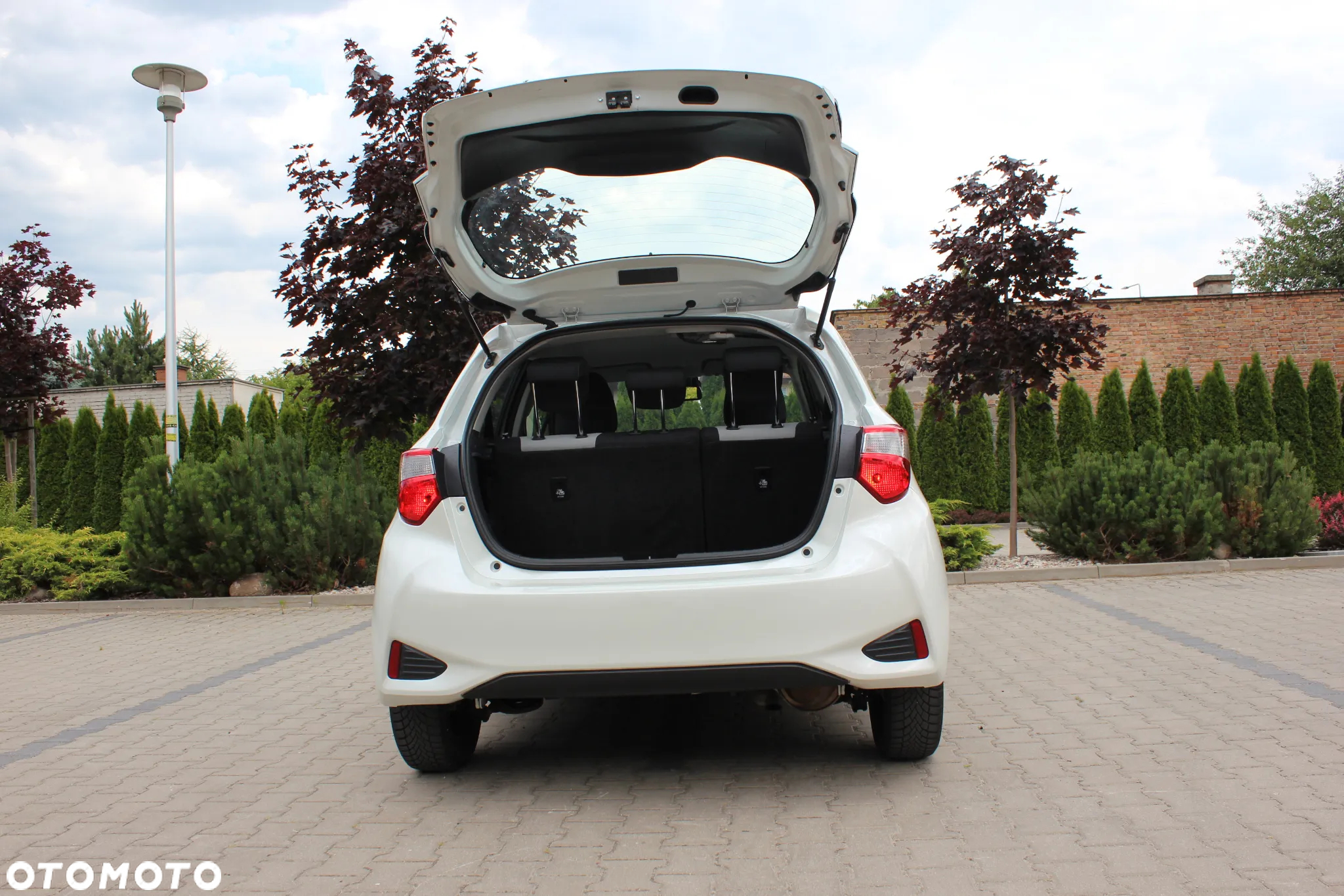Toyota Yaris Hybrid 1.5 VVT-i Comfort - 7