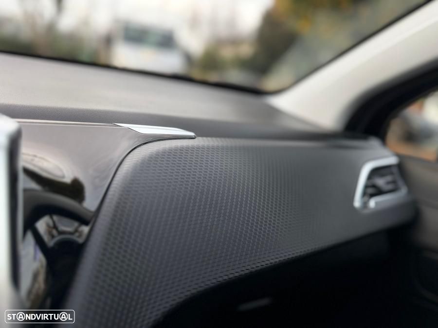 Peugeot 2008 1.2 PureTech Style - 19