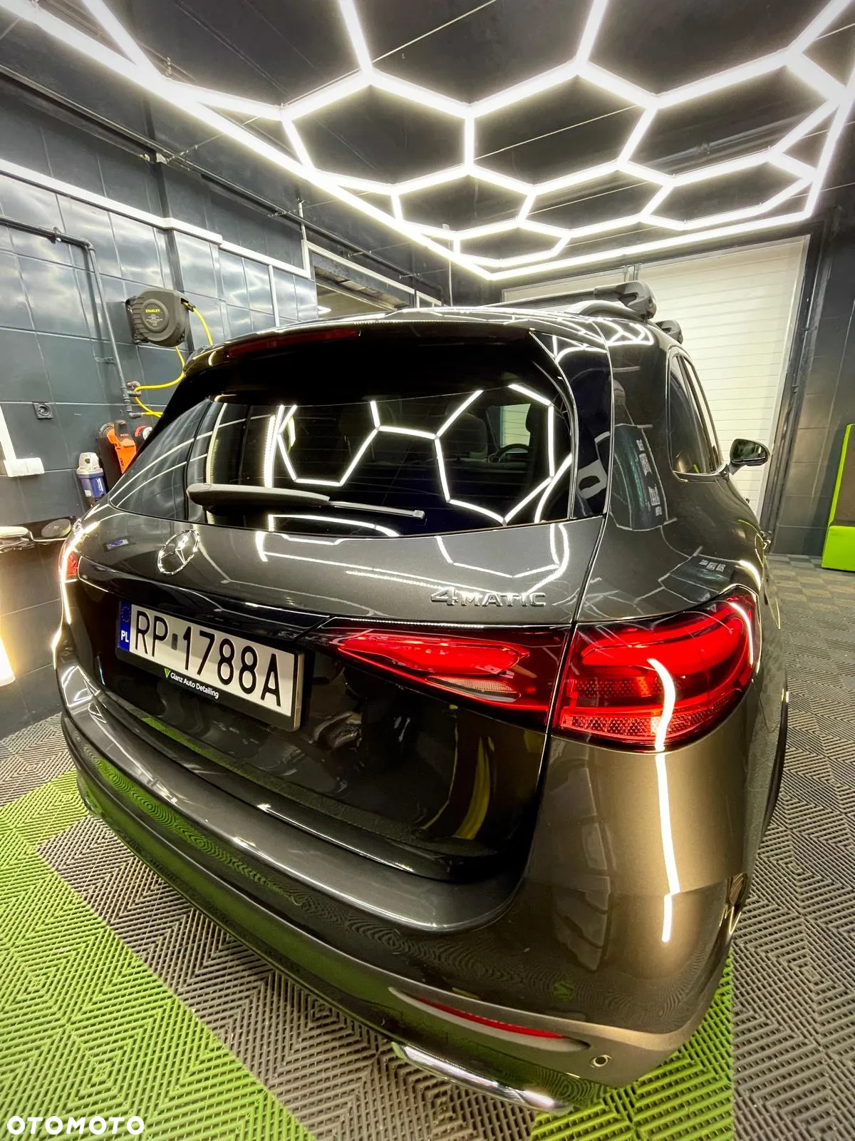 Mercedes-Benz GLC 300 de 4-Matic AMG Line - 16