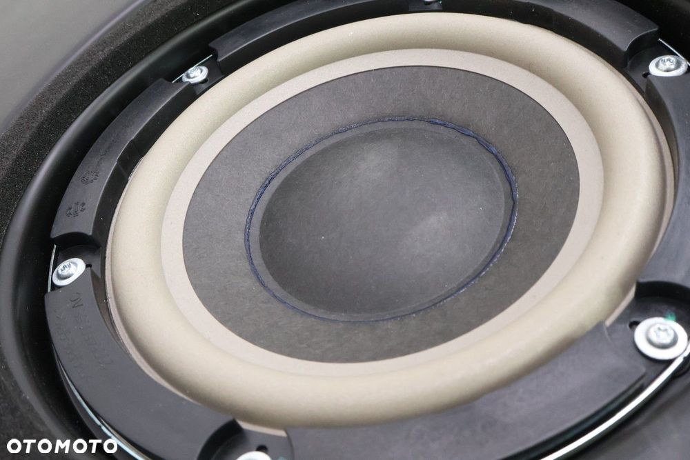 TOYOTA LAND CRUISER 150 17- ZESTAW GŁOŚNIKÓW JBL SUBWOOFER 8615060240, 8615060250 - 8