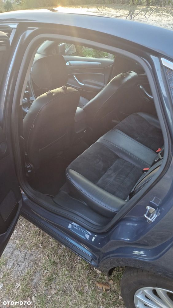 Ford Mondeo 2.0 EcoBoost Titanium - 18