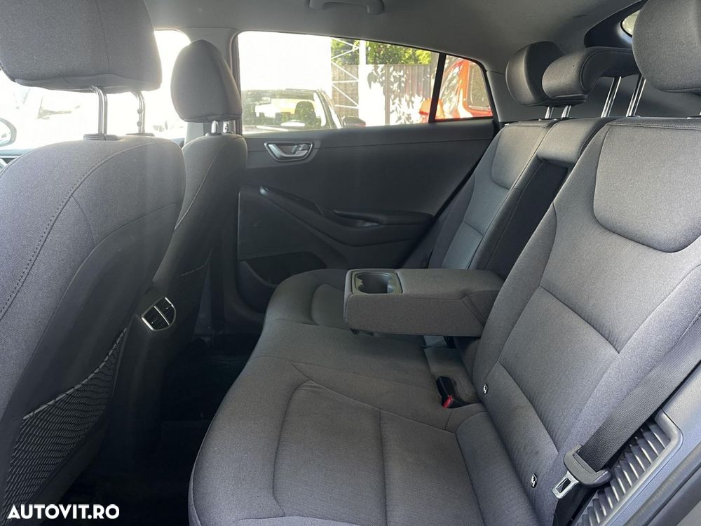 Hyundai IONIQ 1.6 GDI Advantage - 32