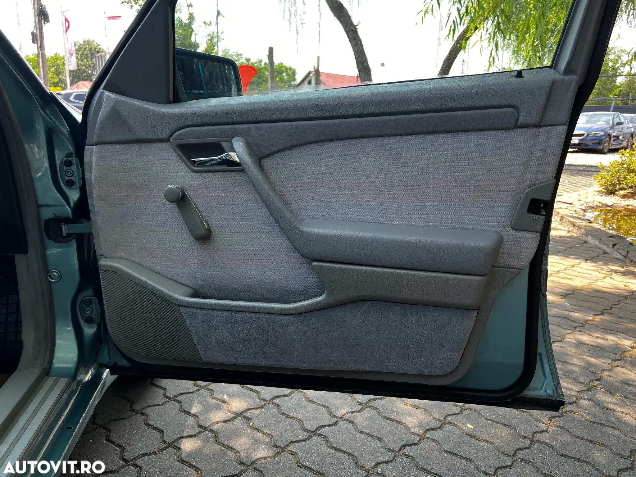 Mercedes-Benz C - 27