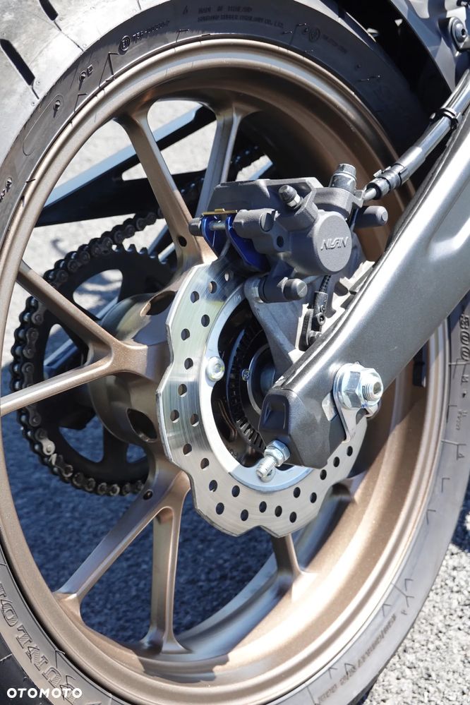 Honda CB - 11