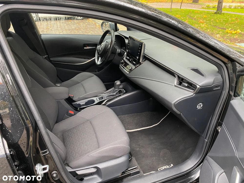 Toyota Corolla 1.8 Hybrid Comfort - 13