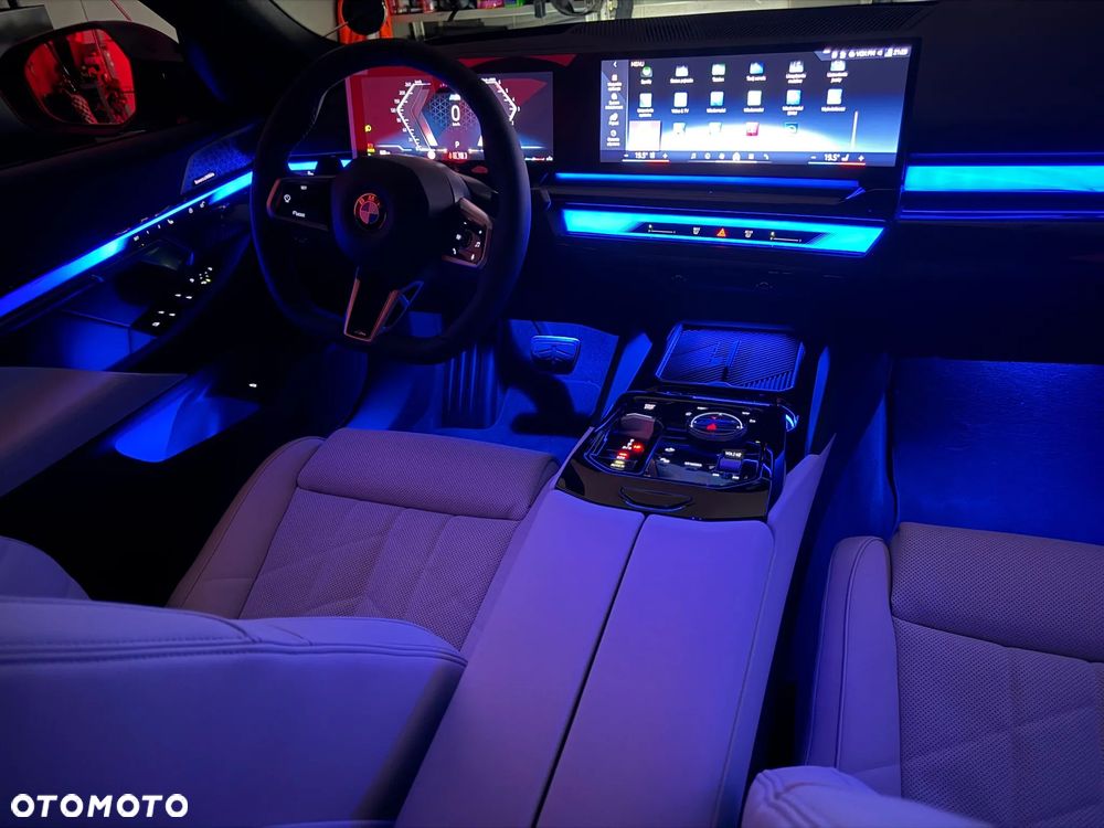 BMW Seria 5 520d xDrive mHEV M Sport - 39