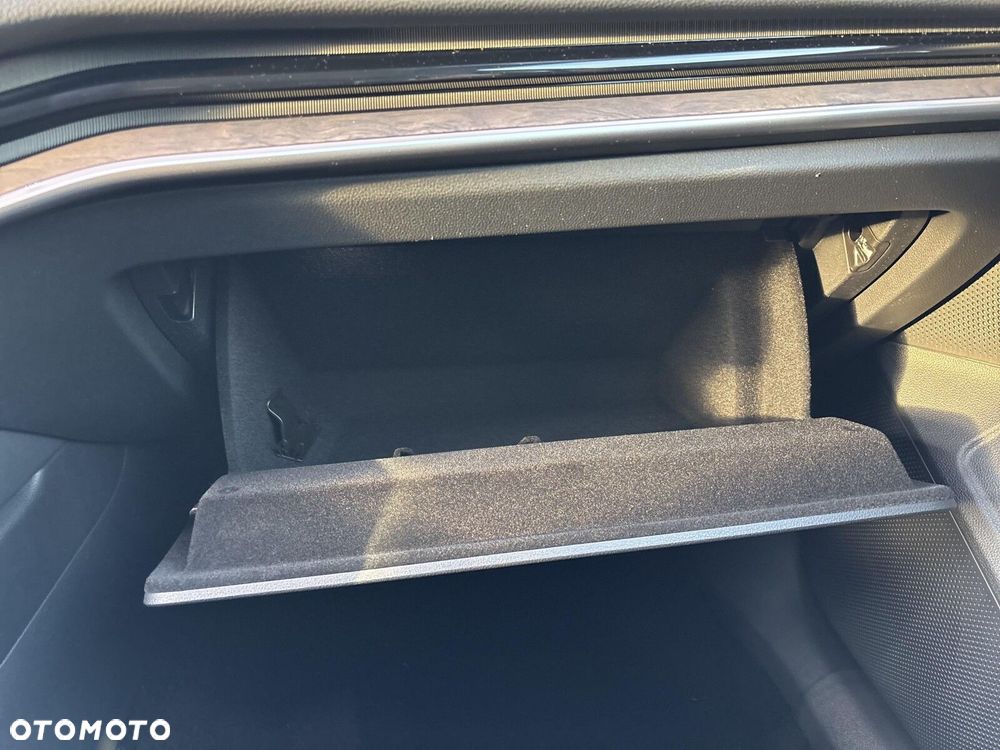 Skoda Superb 2.0 TDI SCR 4x4 L&K DSG - 32