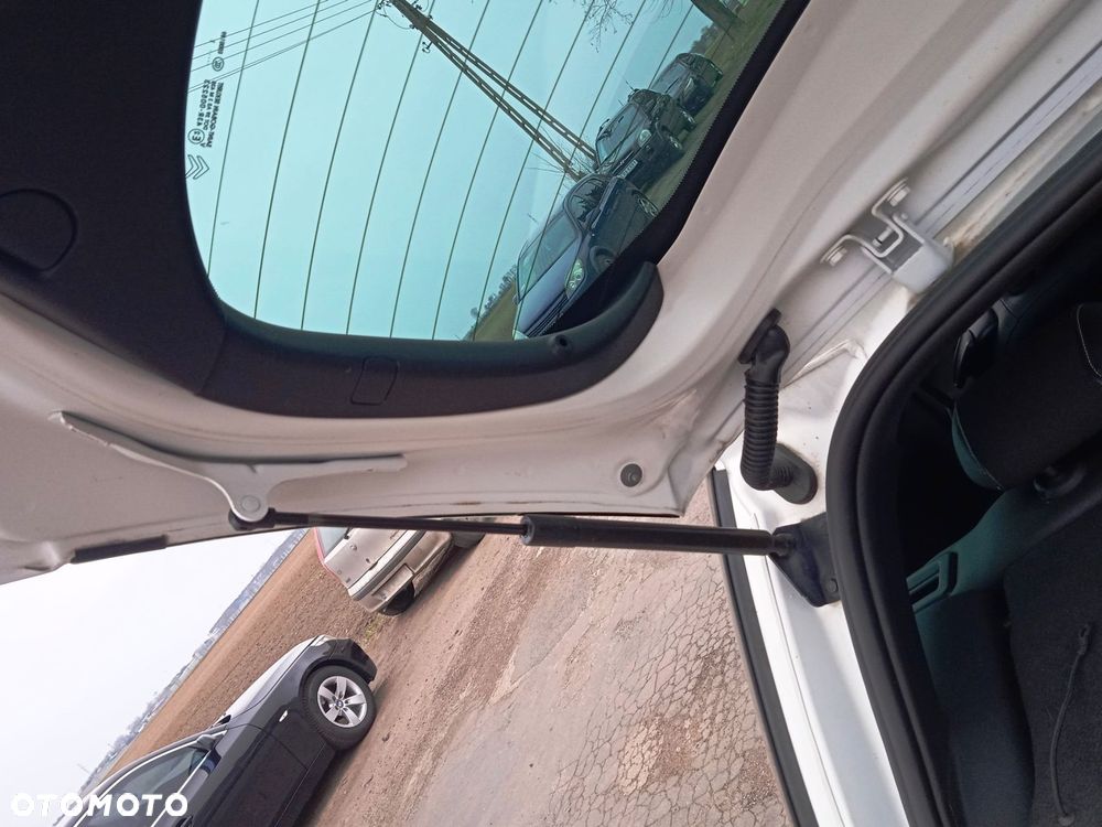 Siłownik Klapy Bagażnika Citroen DS3 - 2