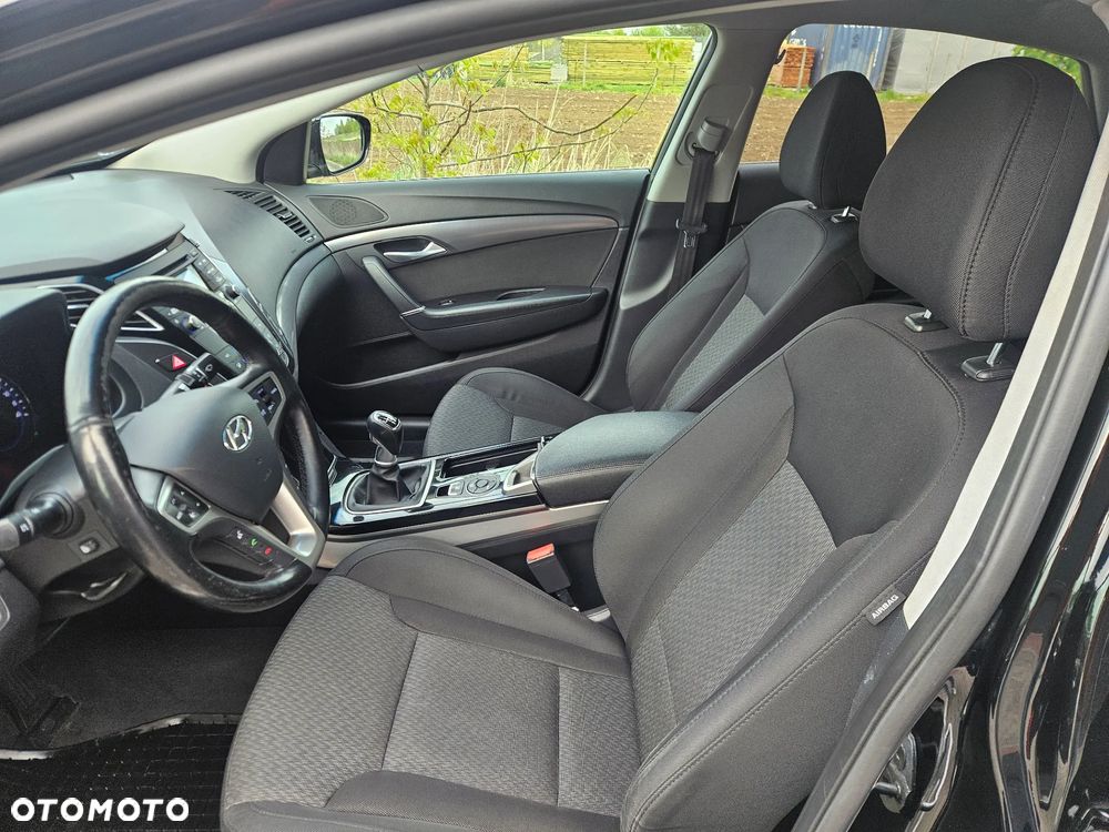 Hyundai i40 2.0 GDI Premium - 26