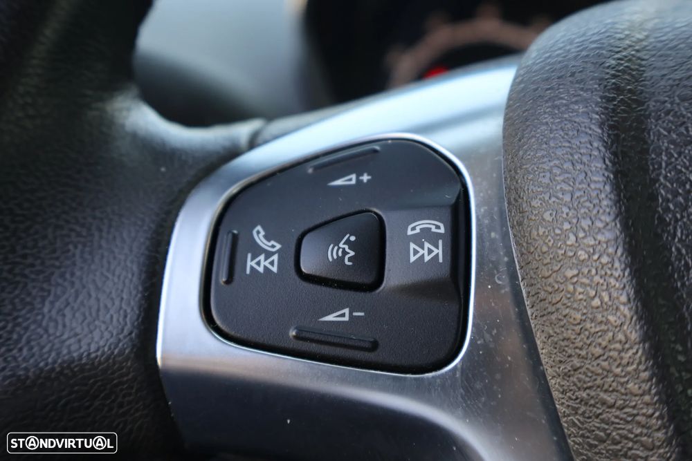 Ford Tourneo Courier 1.0 EcoBoost Ambiente - 20