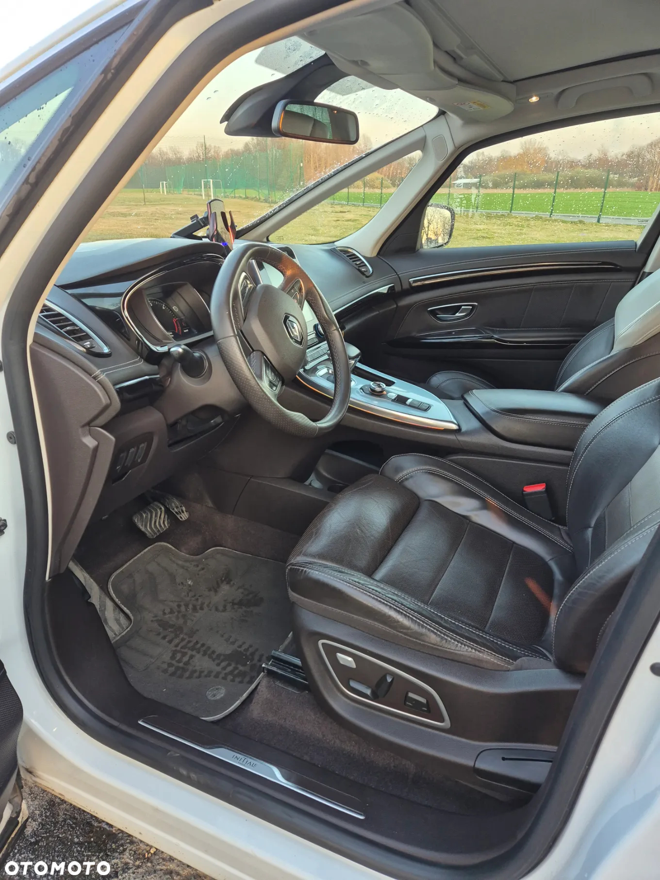 Renault Espace 1.6 dCi Energy Initiale Paris EDC - 8