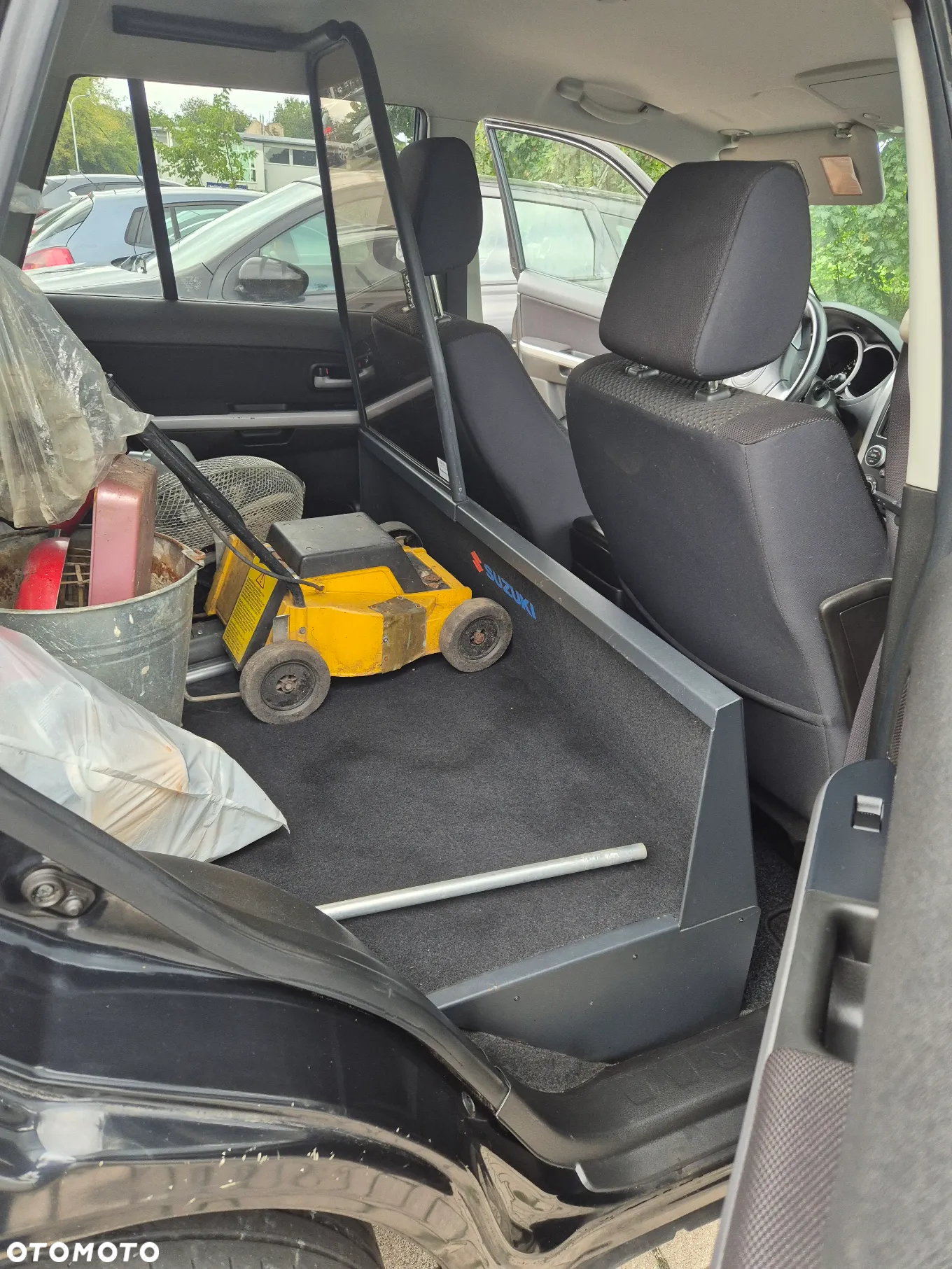 Suzuki Grand Vitara 2.4 De Luxe - 14
