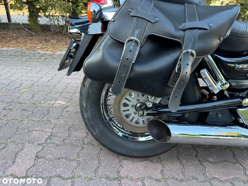 Suzuki Intruder - 11