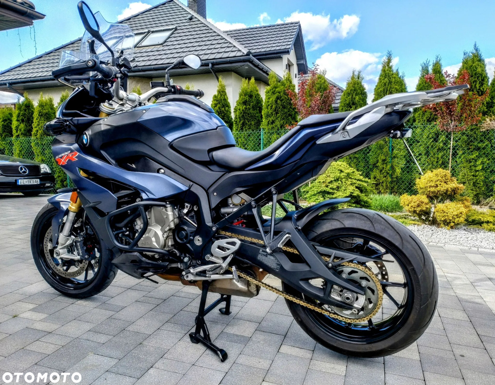 BMW XR - 10