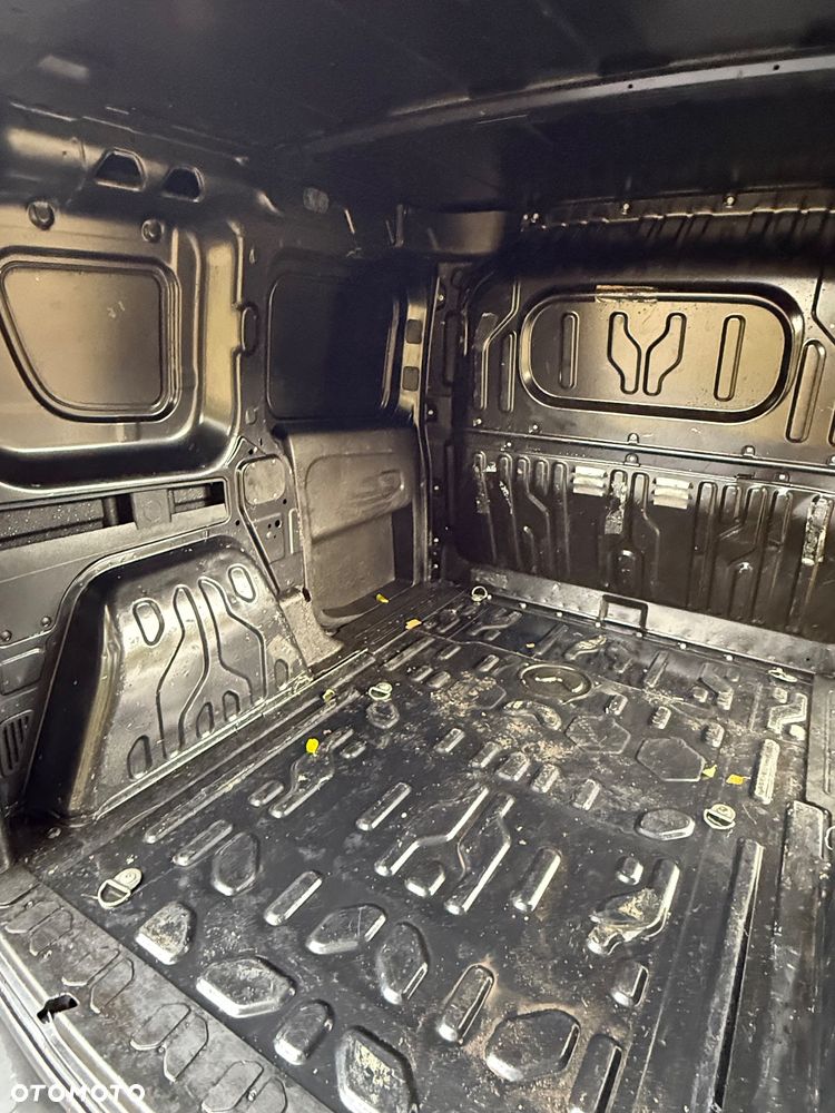 Fiat Doblo - 8