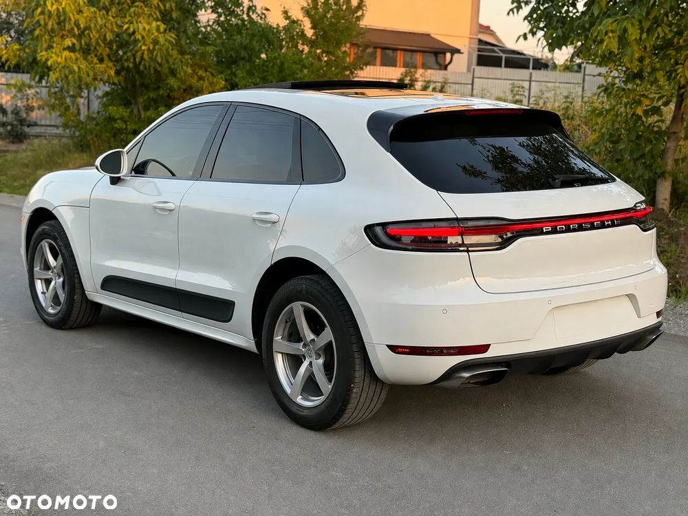 Porsche Macan - 3
