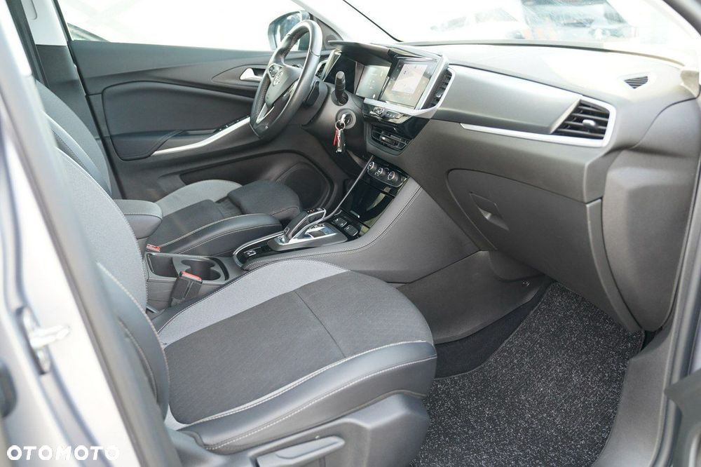 Opel Grandland X - 17