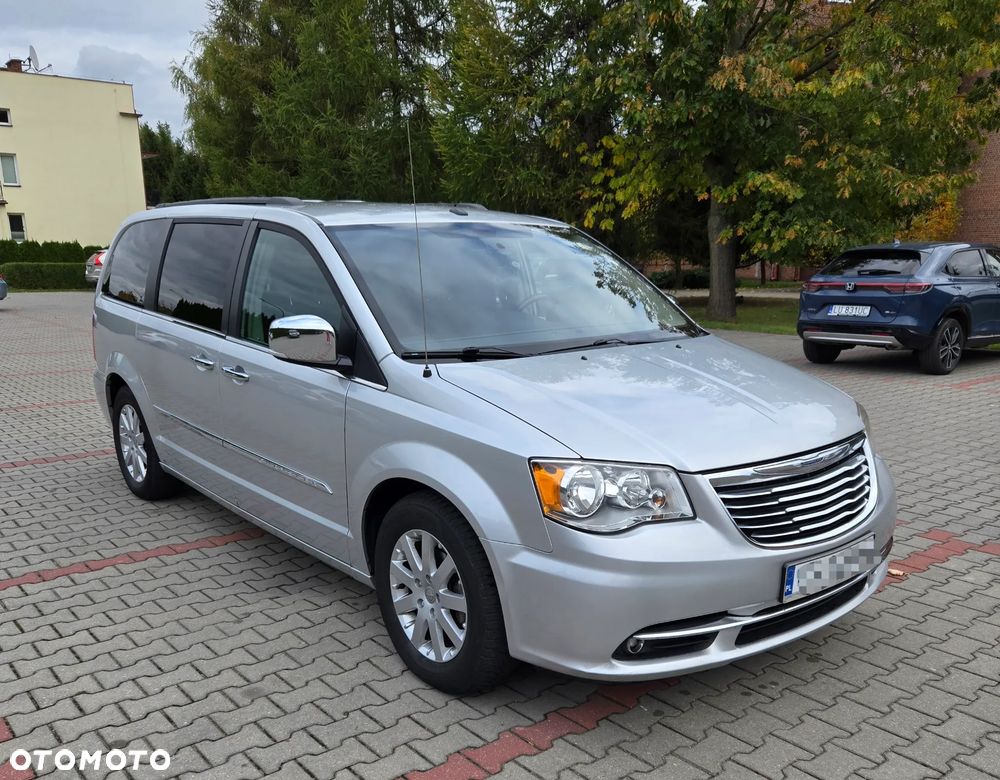 Chrysler Town & Country 3.6 Touring - 1