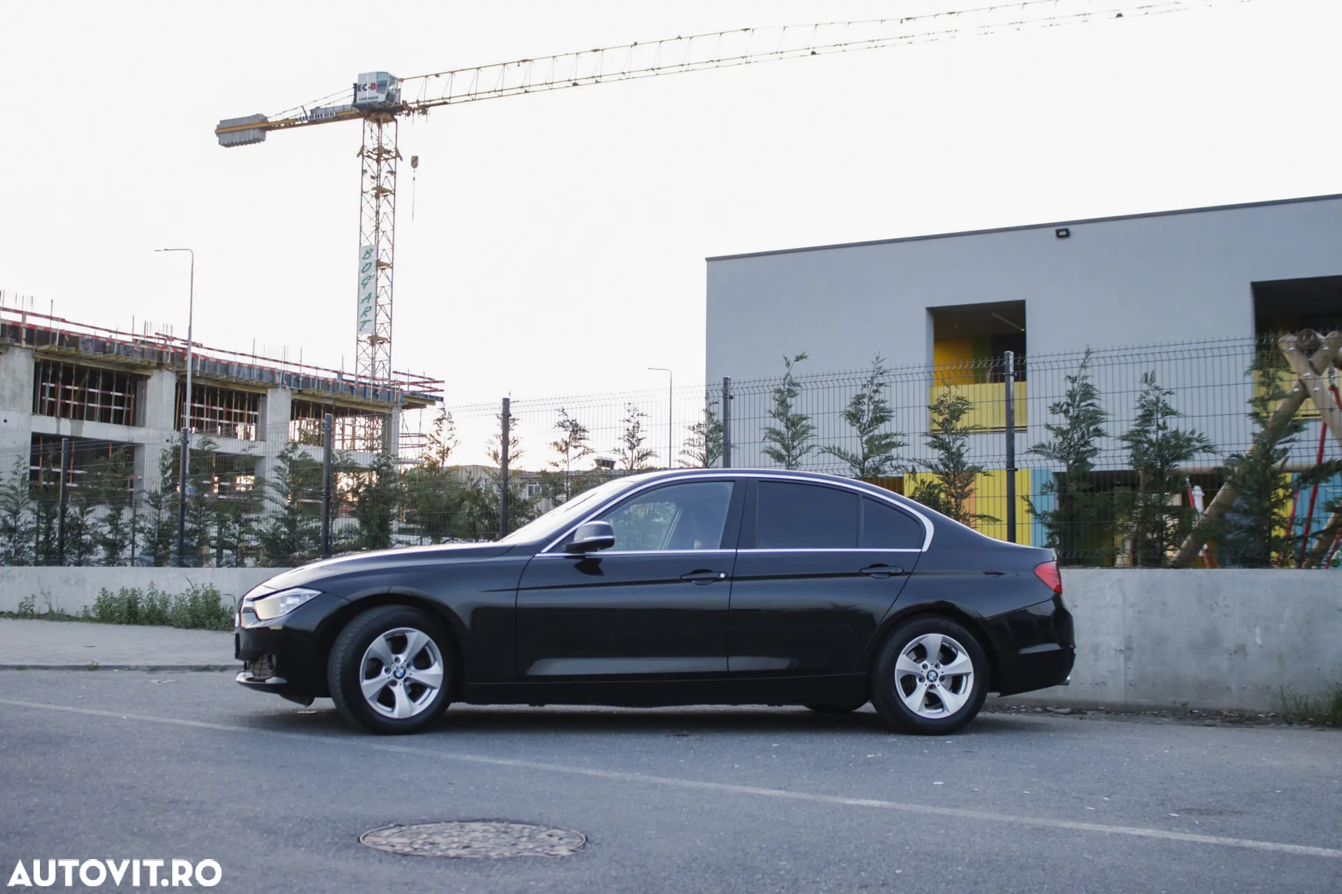 BMW Seria 3 320d EfficientDynamics Edition - 8