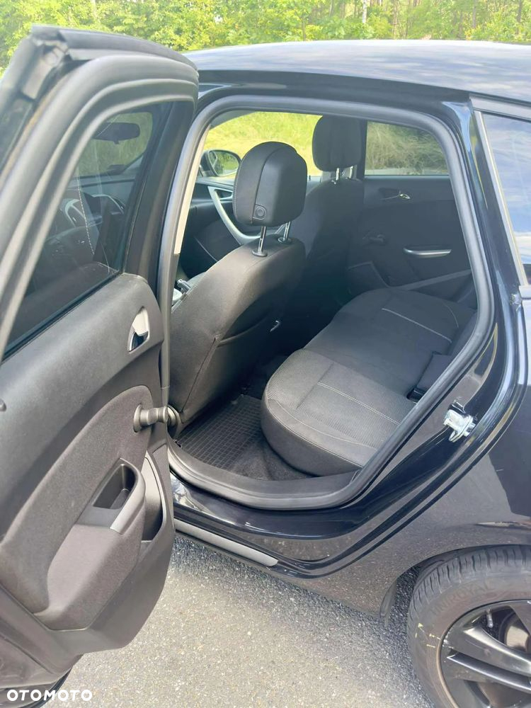 Opel Astra 1.4 Turbo Cosmo - 13