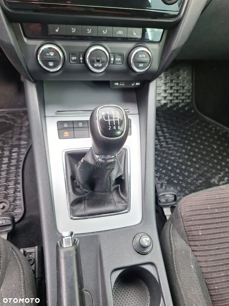 Skoda Octavia 1.8 TSI Edition - 32