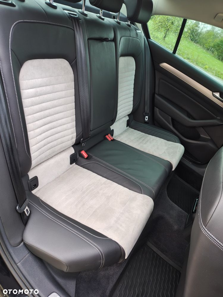 Volkswagen Passat - 8