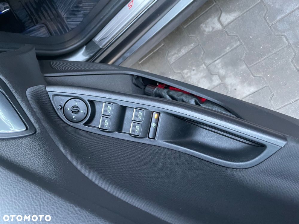 Ford Focus 1.5 EcoBoost ST-Line Black ASS - 14