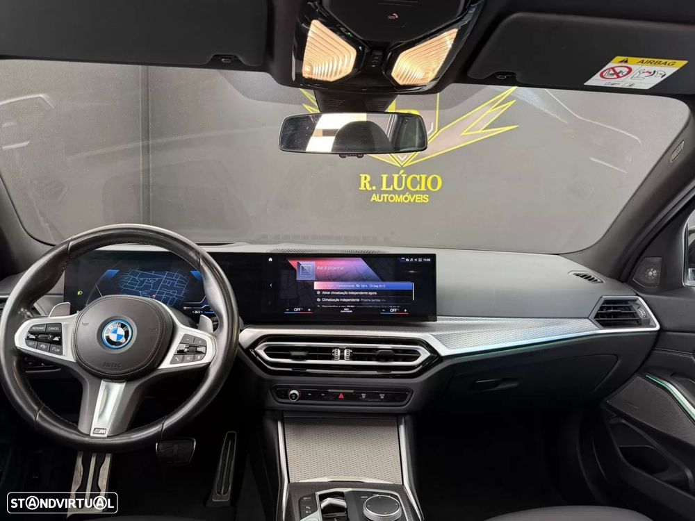 BMW 330 e Pack Desportivo M Auto - 8