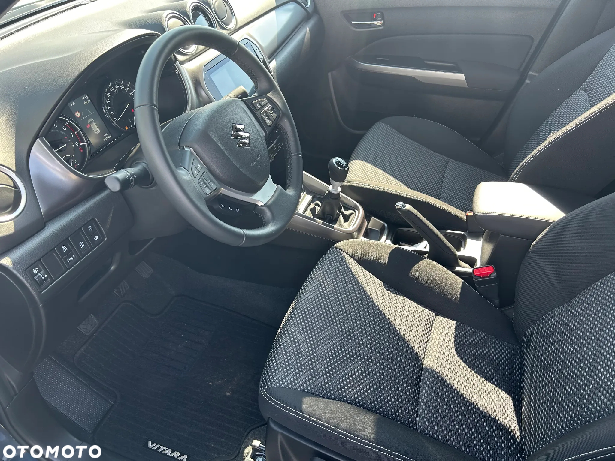 Suzuki Vitara 1.4 Boosterjet mHEV Premium Plus 2WD - 7